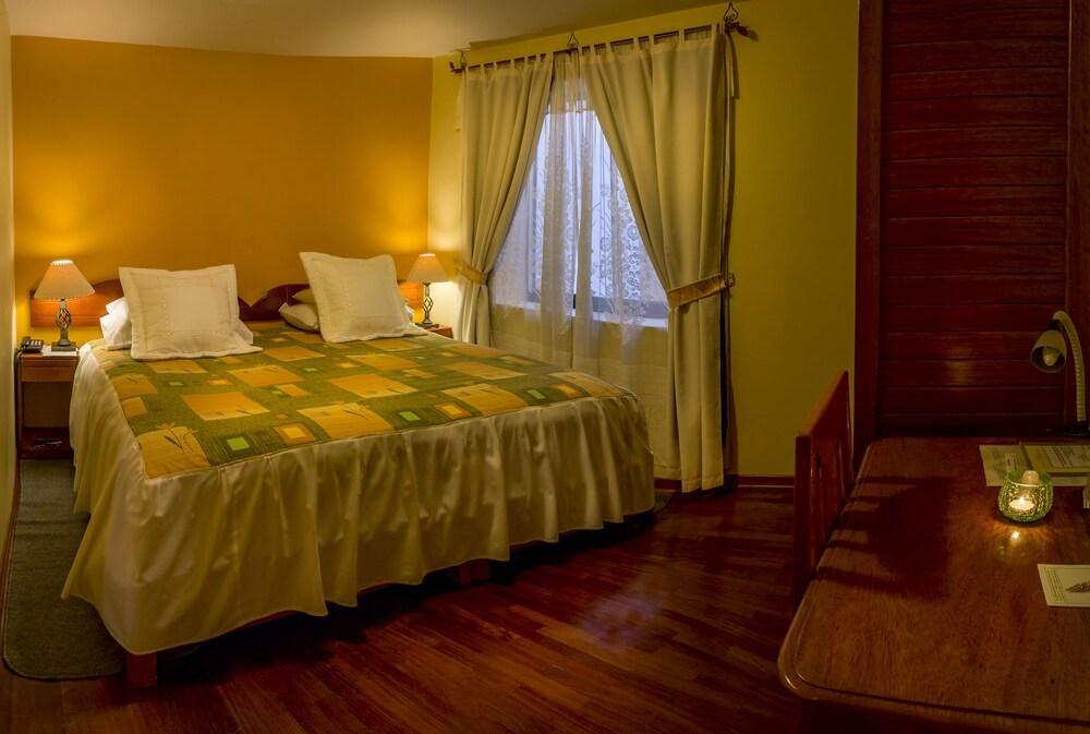 Torre Dorada Cusco Hotel ภายนอก รูปภาพ